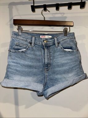 Signature Light Wash Rolled Cuff Denim Shorts